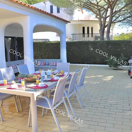 Lilac - Walking Distance To Villa