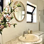 Willa Lilac - Walking Distance To *