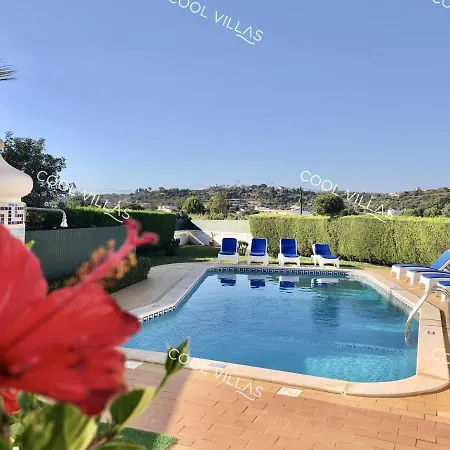 Lilac - Walking Distance To Villa